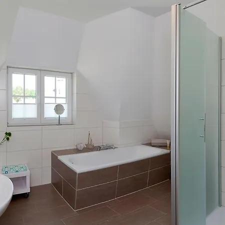 Haus 164, Kiefernweg 7 * Karlshagen